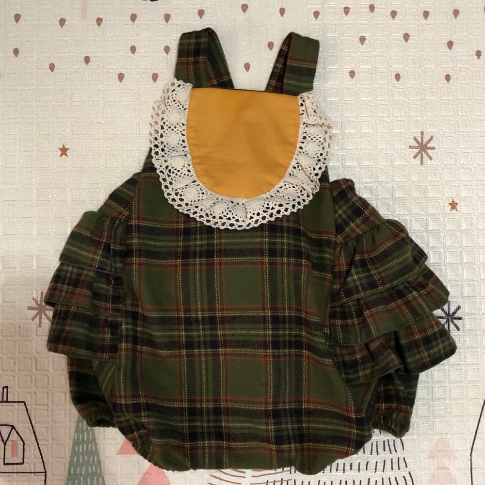 RicRac and Ruffles fall bubble